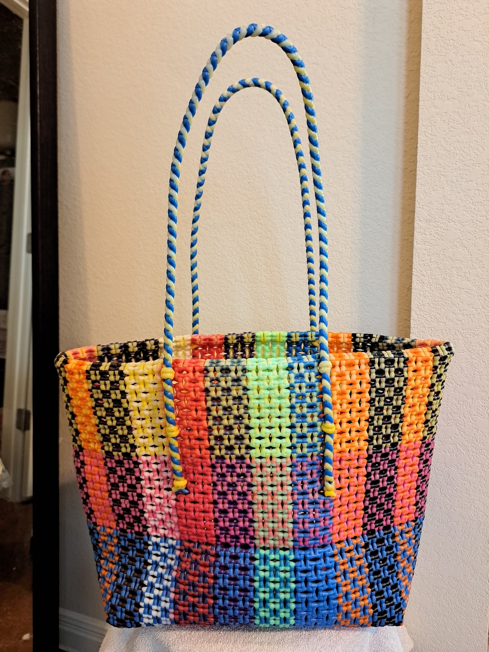 Handmade Mexican Woven Plastic Market Tote Bag Multicolor Braided Handle EUC